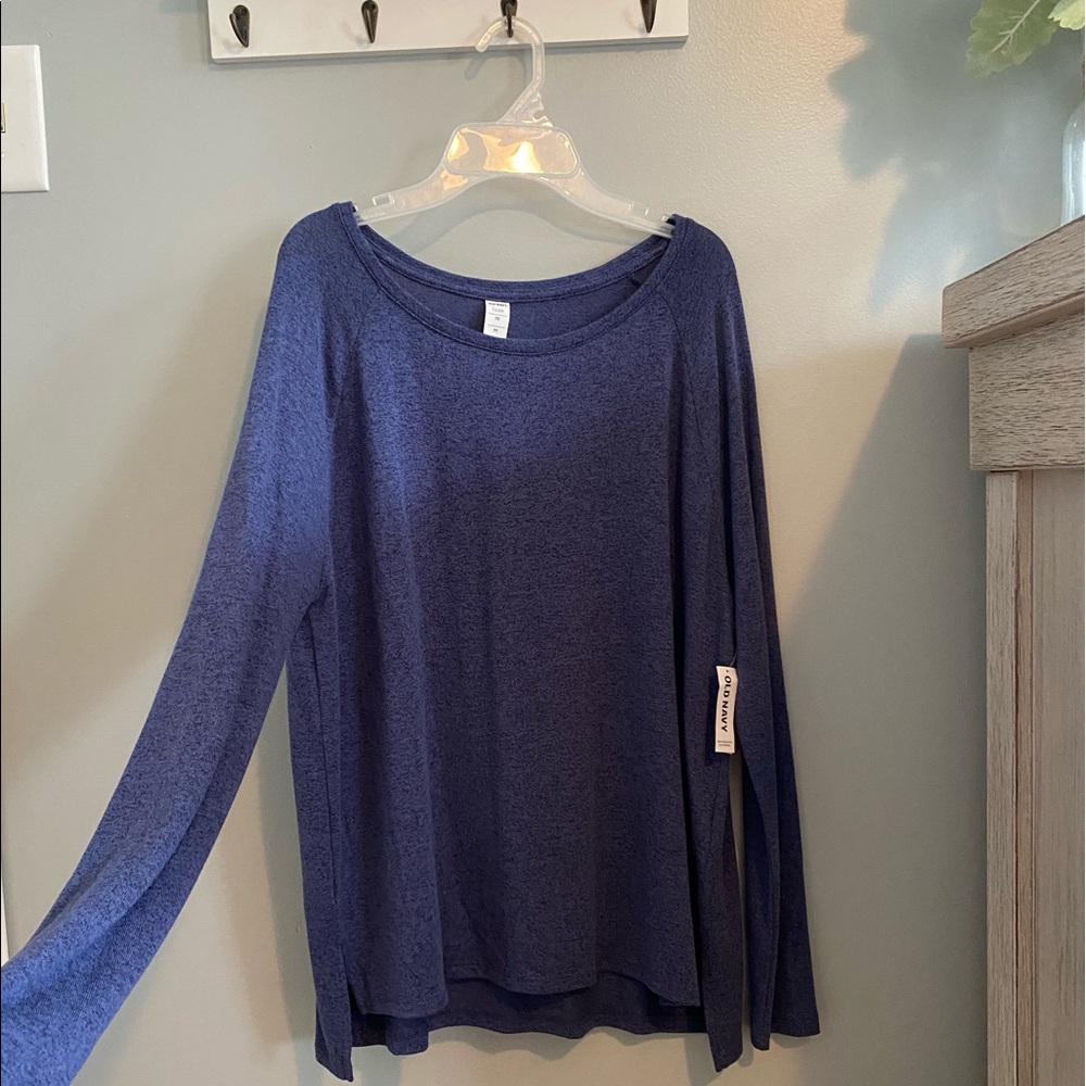 Soft Luxe Old Navy Basic Longsleeve!